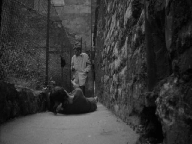 Louis Guilbeau (Claude Merlin) is hunted down by the police in Jean-Denis Bonan’s A Woman Kills (1968)