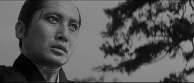 Low-status samurai Shinpachi Ezaki (Kinnosuke Nakamura) is trapped by deadly codes of honour in Tadashi Imai's Revenge (1964)