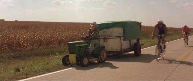 Although alone, Alvin Straight (Richard Farnswirth) is surrounded by the flow of life in David Lynch's The Straight Story (1999)