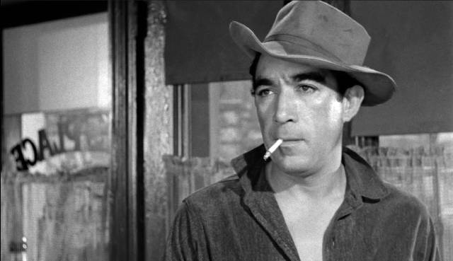 Amnesiac Johnny McBride (Anthony Quinn) investigates his own past in Victor Saville’s The Long Wait (1954)