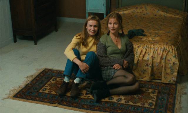 Jeanne (Isabelle Huppert)'s friendship is an antidote to Sophie (Sandrine Bonnaire)'s feelings of alienation from her employers in Claude Chabrol’s La cérémonie (1995)