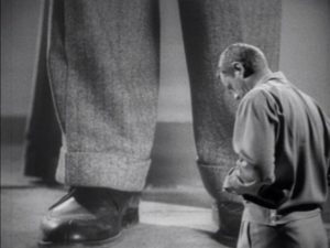 But despite the physical differences Mel Hunter (Marshall Thompson) and Bill Winters (Arthur Franz) remain friends in World of Giants (1959)