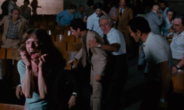 Panic spreads when an audience member dies in Giuliano Montaldo's Closed Circuit (1978)