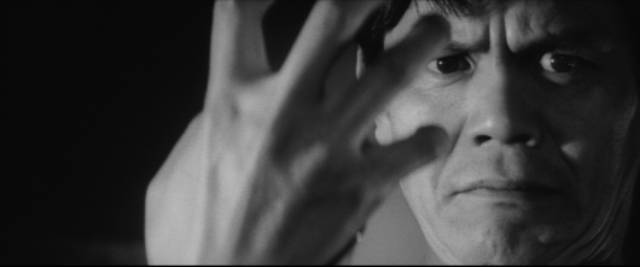Kawashima (Makoto Satô) tracks down and punishes the guilty women with implacable determination in Tai Katô’s I, the Executioner (1968)