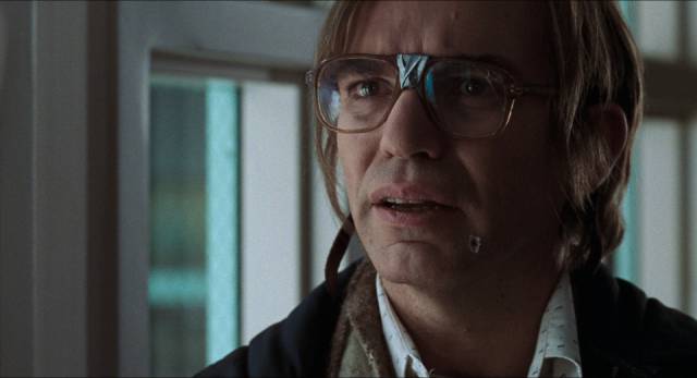 Jacob (Billy Bob Thornton)'s conscience torments him when the prospect of wealth becomes a nightmare in Sam Raimi's A Simple Plan (1998)