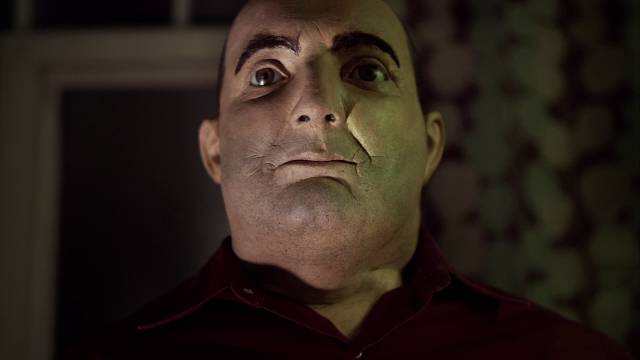 Uncanny life-like puppet Les Hackel sinks into a nightmare of guilt and violence in Evan Marlowe's Abruptio (2023)